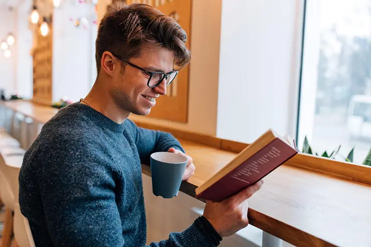 Man Reader